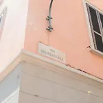 R Oleandro House
