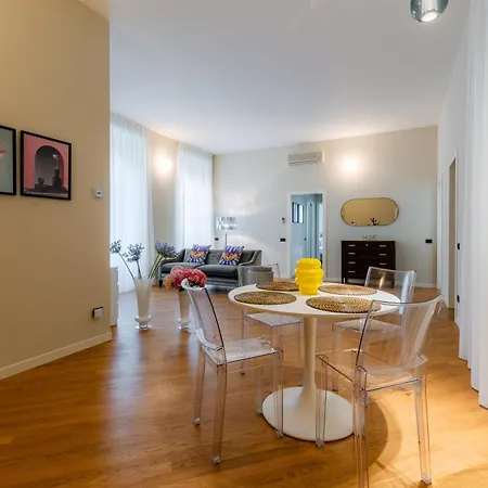 Loft Oleandro, By R Collection *